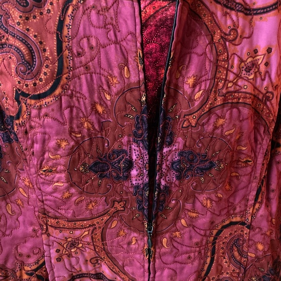 Dana Buchman Quilted Jacket in Red/Pink Paisley Sz 6P - Picture 2 of 5